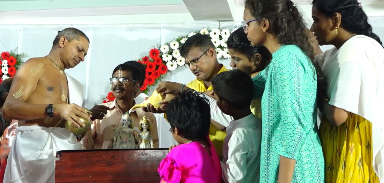 Janmashtami Night Prasadam Seva